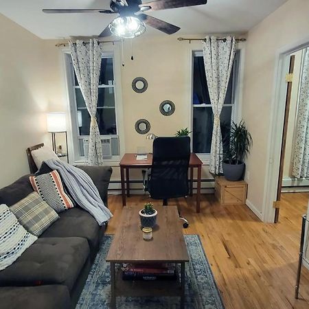 Bright & Cozy East Williamsburg 2 Bedroom ニューヨーク エクステリア 写真