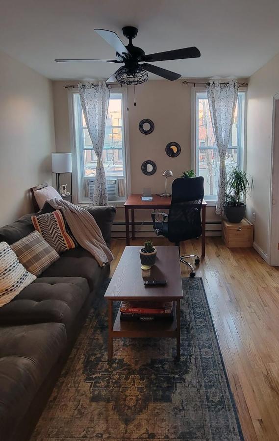 Bright & Cozy East Williamsburg 2 Bedroom ニューヨーク エクステリア 写真