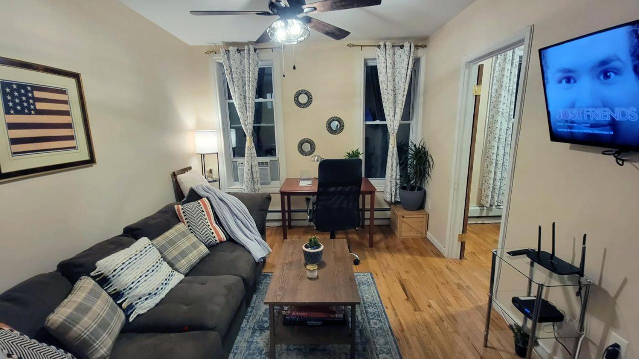 Bright & Cozy East Williamsburg 2 Bedroom ニューヨーク エクステリア 写真